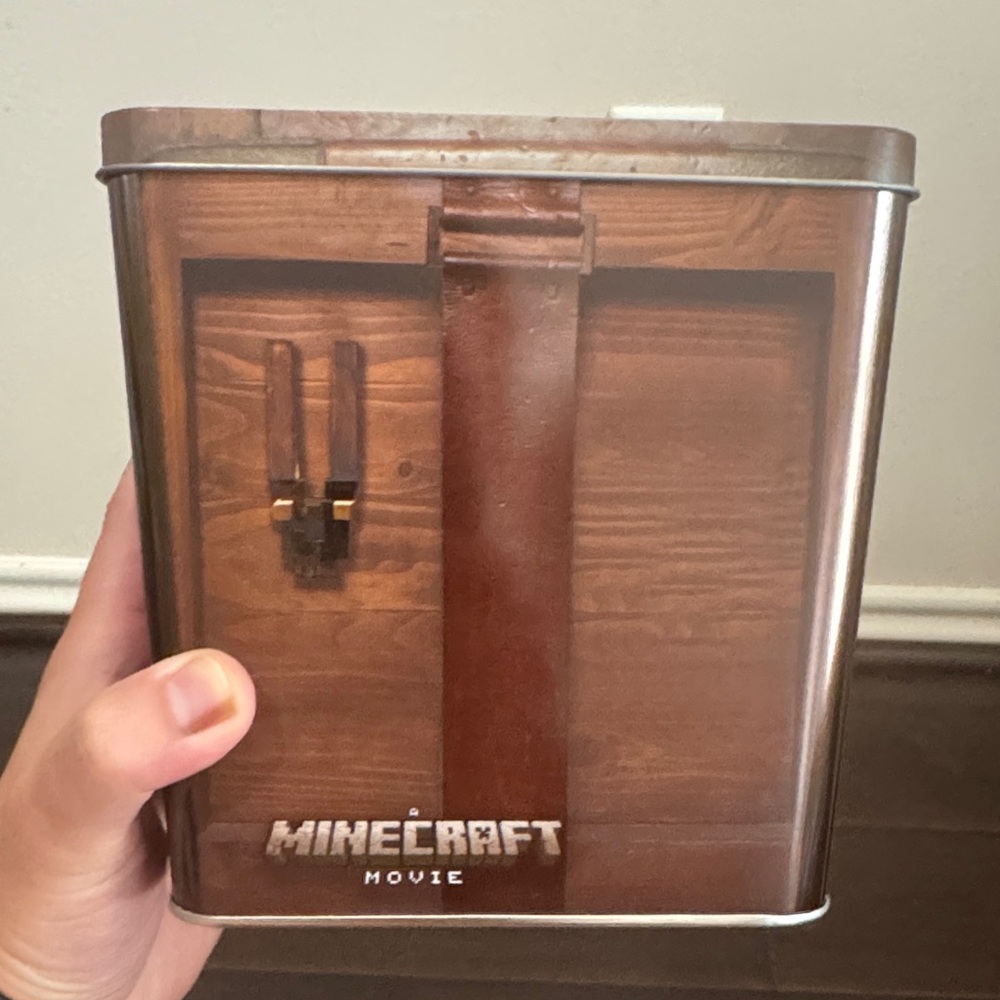 AMC collectible Minecraft-themed popcorn buckets!